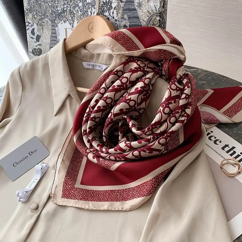 Dior silk scarf 90X90cm E24 (5)